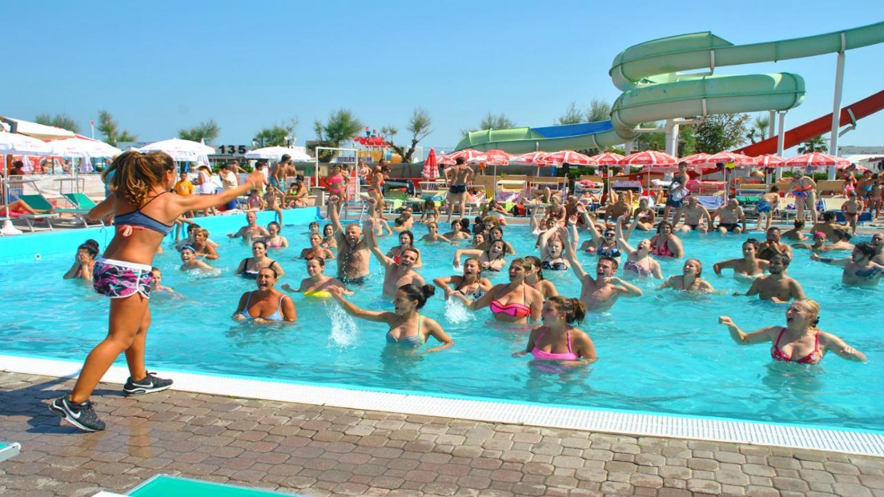 Hotel Niagara Riccione Eksteriør billede