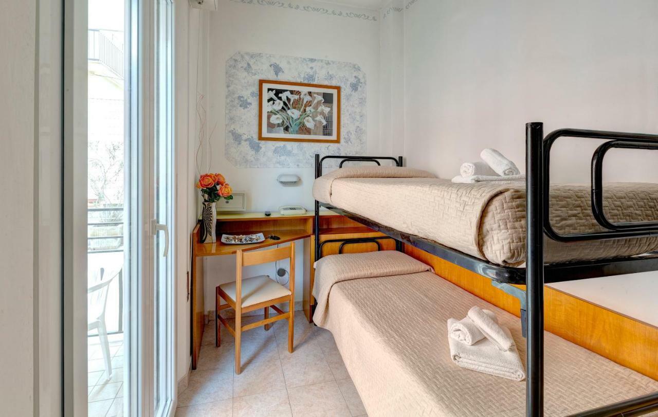 Hotel Niagara Riccione Eksteriør billede